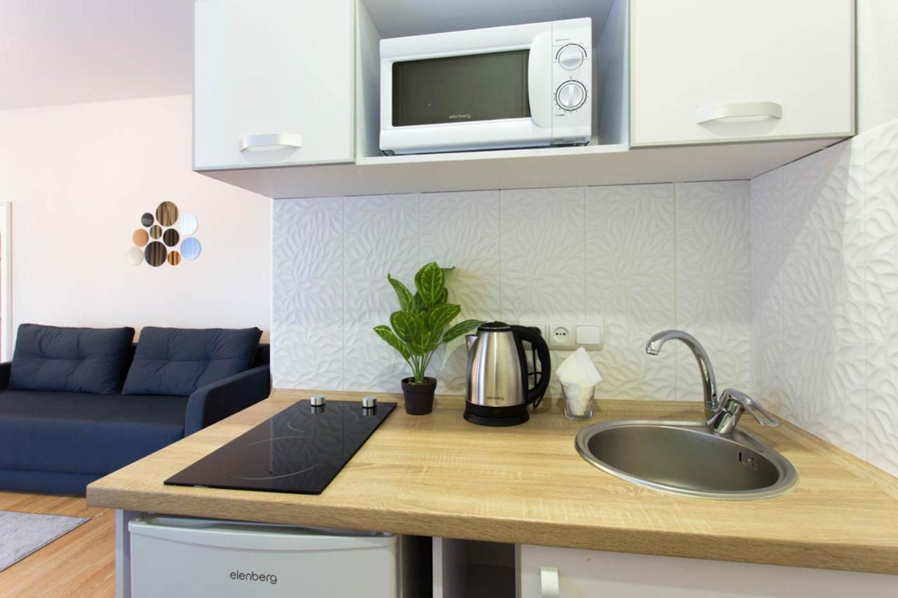 Apartment In The City Center - Gimnasiyna Naberezhna 24A-1 Jarkov Exterior foto